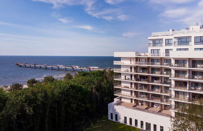 Aquamarina Prima Apartments by Renters - Photo 29