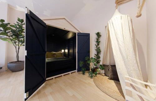 Shoreditch Loft w 100inch Cinema, Premium Mattress & Hammock, by the Design Traveller - Foto 27