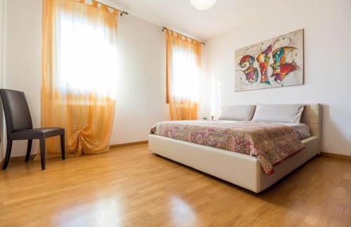 Elegant apartment and free car parking - Quite area - Foto 15