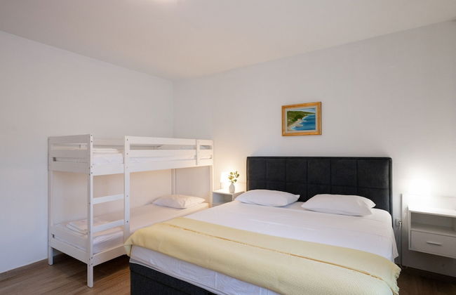 House Rose With Garden and Pool - Foto 3