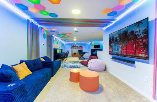 Luxury 8BR Villa with Pool, Spa, Theater & Game Room near Disney - Foto 12