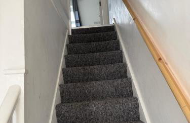 London corporate 6 bedroom home with free parking - Foto 19