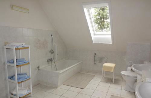 Große Ferienwohnung am grünen Stadtrand - Foto 6