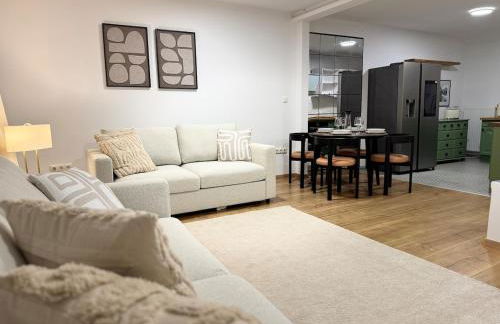 Romantic getaway with pool & panoramic vineyards - Foto 14