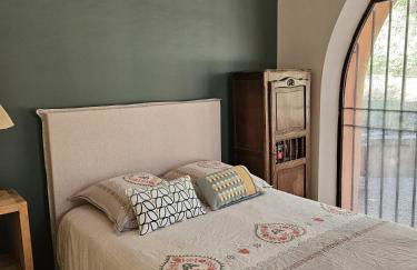 La Petite Yolande - Foto 11