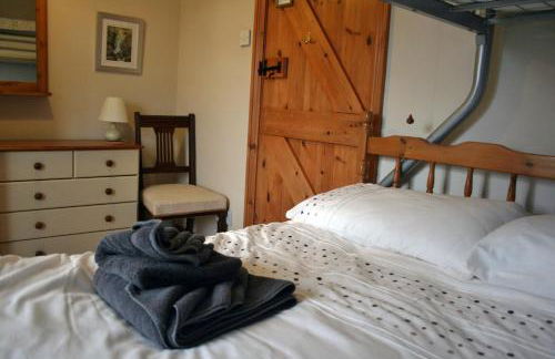 Flo's Cottage self-catering - Photo 11