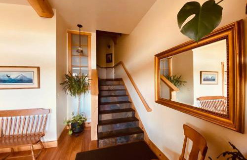 Turnagain View Lodge and Wedding Venue - Photo 31