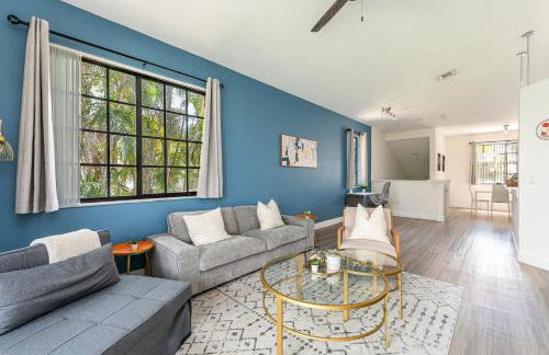 Newly Remodeled Lakefront Oasis - Foto 3