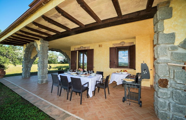 Villa on top of a Hill With an Enchanting View of Lake Bolsena - Foto 24