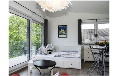 Ferienhaus Weitblick, Piesport, Traumblick von 2 Balkonen auf die Moselschleife - Foto 4