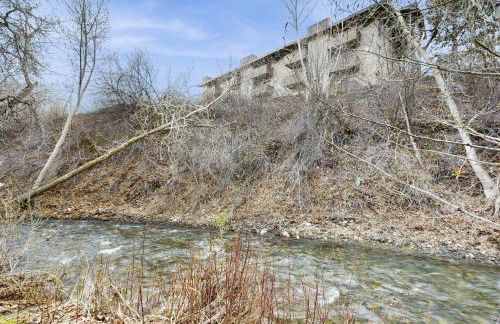 Downtown Creekside Getaway - Foto 23