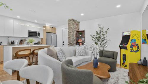 Serene 4BR 3BA Apt Near Harvard MIT Sleeps 11 - Foto 3