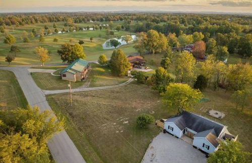 The Luxe/Hot Tub/ Putt Putt/10 Mins Shaker Village - Foto 7