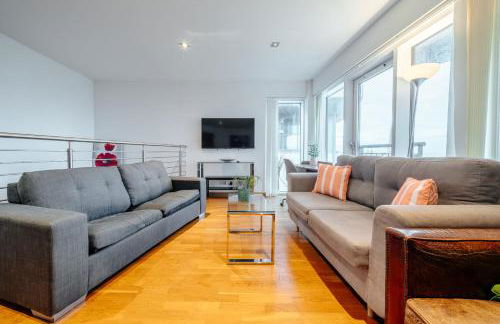 Weston's Penthouse sleep 11, 8 Beds Free Parking - Foto 18