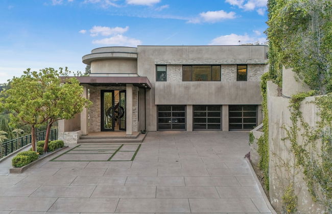 Zorada - Private Hollywood Hills Luxury With Endless Amenities and City Views - Photo 66