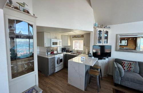 Oceanfront Cabin 10, Jacuzzi & Breathtaking Views - Foto 24