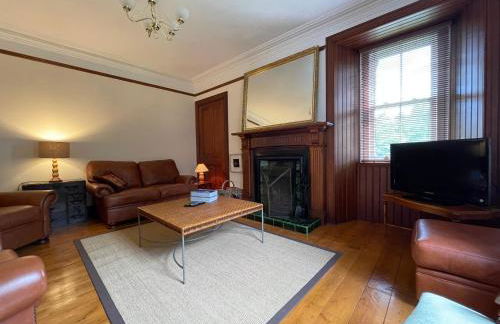 Balloan Cottage - Photo 6