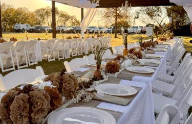 luxury + event-friendly + acreage + larger groups - Photo 63
