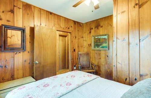 Peaceful Hendersonville Cabin - Hot Tub & Fire Pit - Foto 23