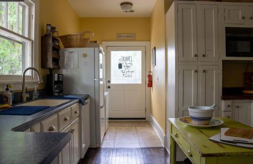 Magnolia Court Suites - Photo 21