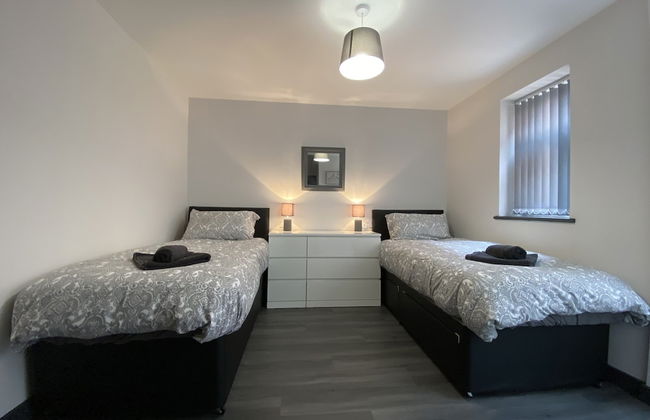 StayCrewe Apartments - Photo 3