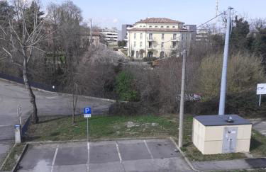 GOLD HOUSE - Photo 20