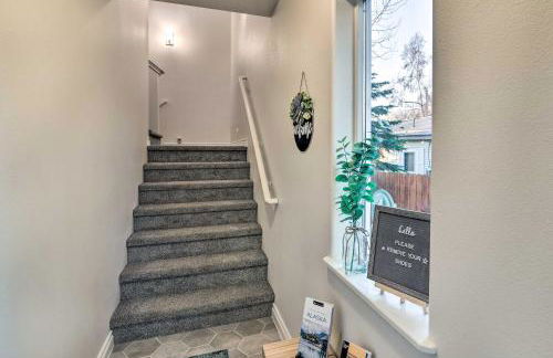 Stunning Anchorage Townhome about 5 Mi to Dtwn! - Photo 4