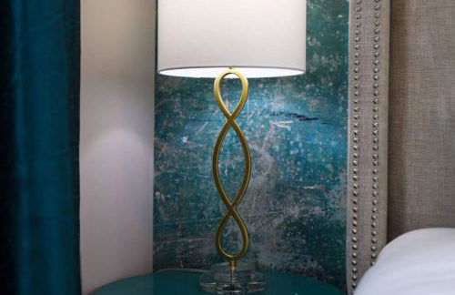 Two Townhomes - Hot Tubs and Rooftop Balconies - Foto 34