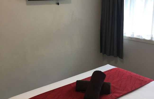 Ulster Apartments - Photo 6