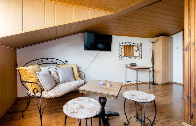 Lovely 5-bed Authentic House in the Arbanasi - Foto 29