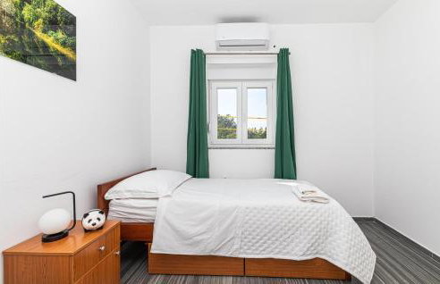 Beautiful Home In Ugljane With Wifi - Foto 38