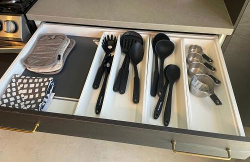 Fyrebird Place - Industrial Loft with Pavilion & Yard - Foto 46