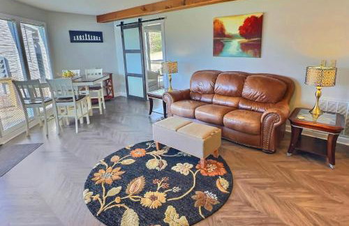 Marina Access Lake View Golf Swimming Fishing with All Holiday Island Amenities Accessible - Foto 1