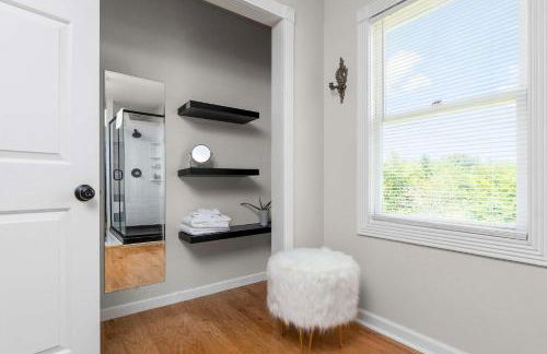 Colonial Manor - Photo 31