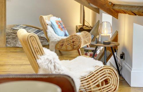 Loft 11 - Unique Apartment with Stunning Views - Photo 17