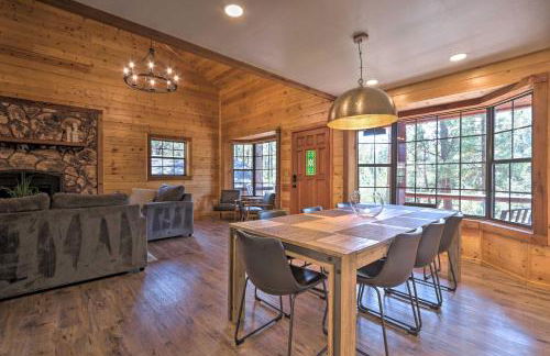 Deck, Games and Fire Pit Modern Pine Cabin! - Foto 5