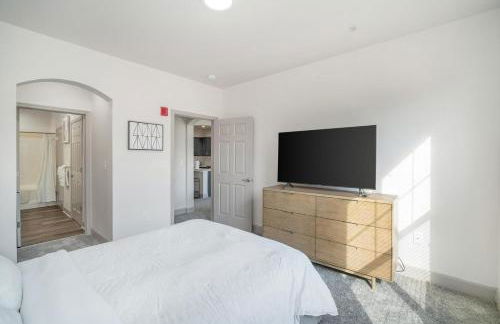 Landing Spectacular 2BD Clubhouse Pool - Foto 50