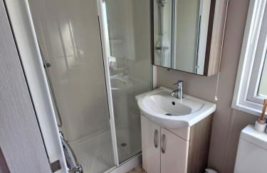 Holiday Home on Billing Aquadrome - Photo 6