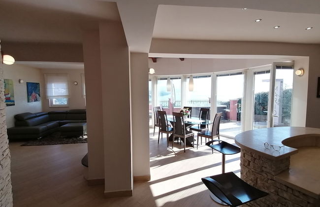 Luxury Three-bedroom Apartment With Amazing Overlook at the sea - Foto 20