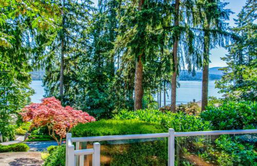 Stunning Sammamish Lake View Home near Weowna Park - Foto 34