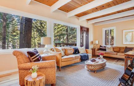 Hot Tub Sauna Game Room Modern 5BDR Family Cabin Homewood by AvantStay - Foto 3