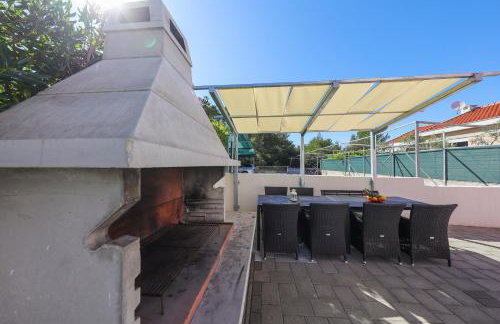 Villa Pino with Pool, Sauna & Jacuzzi - Foto 57