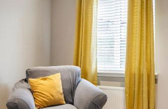 Superb 3 Bed Home Away from Home in Glasgow, just off M8 with free parking - Foto 68