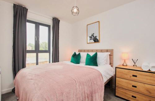 Stylish 5-bedroom Manchester Retreat Sleeps 9 by PureStay - Foto 45