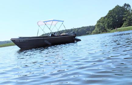 Waterview - Schwimmendes Ferienhaus auf dem Wasser mit Blick zur Havel, inkl Motorboot zur Nutzung - Foto 9