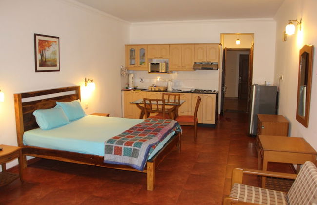 Riviera Hermitage - Photo 15