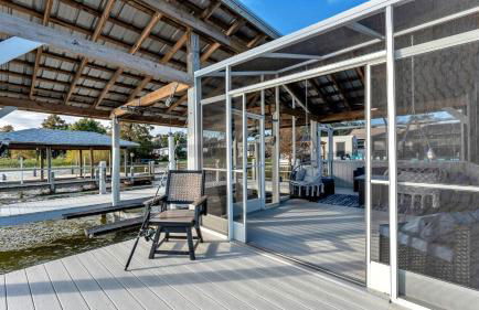 Lake, Pool, HotTub, Game Room, 8 Beds, Sleeps 17 - Foto 9