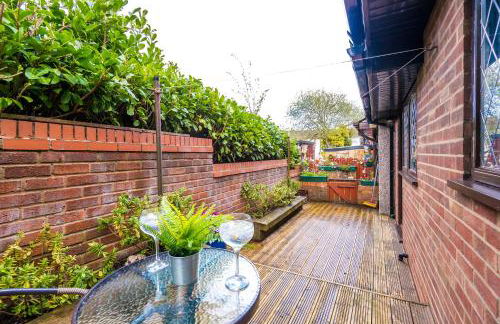 Sunshine Cottage by Happy Sunshine Stay - Foto 24