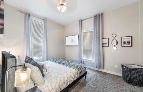 Stockyards- 4min Pet Friendly 3BR Luxe Gem - Foto 56