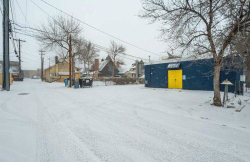 Indigo Cove Modern Studio near Historic Uptown - Foto 24